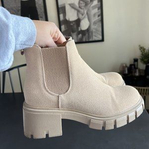 Womens Boot - 7.5